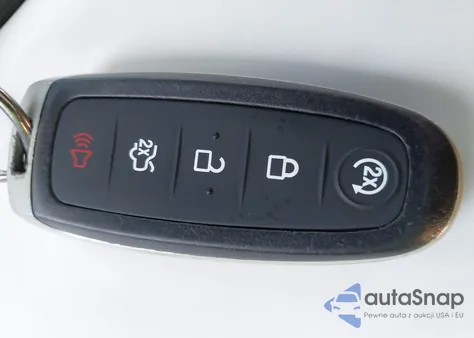 2016 Lincoln Navigator Select из США, поврежденный, VIN 5LMJJ3HT2GEL11369